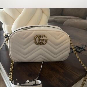 Gucci Cream Chevron Quilted Crossbody with Gold Hardware